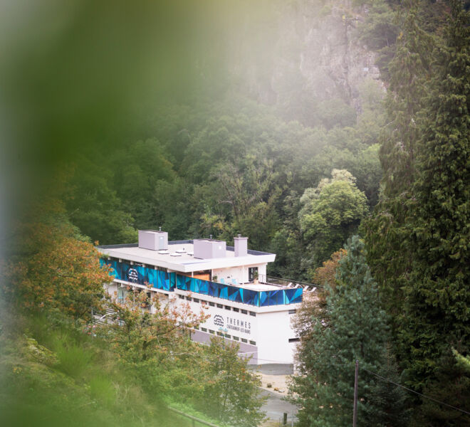 thermes-exterieure-vue-cachee